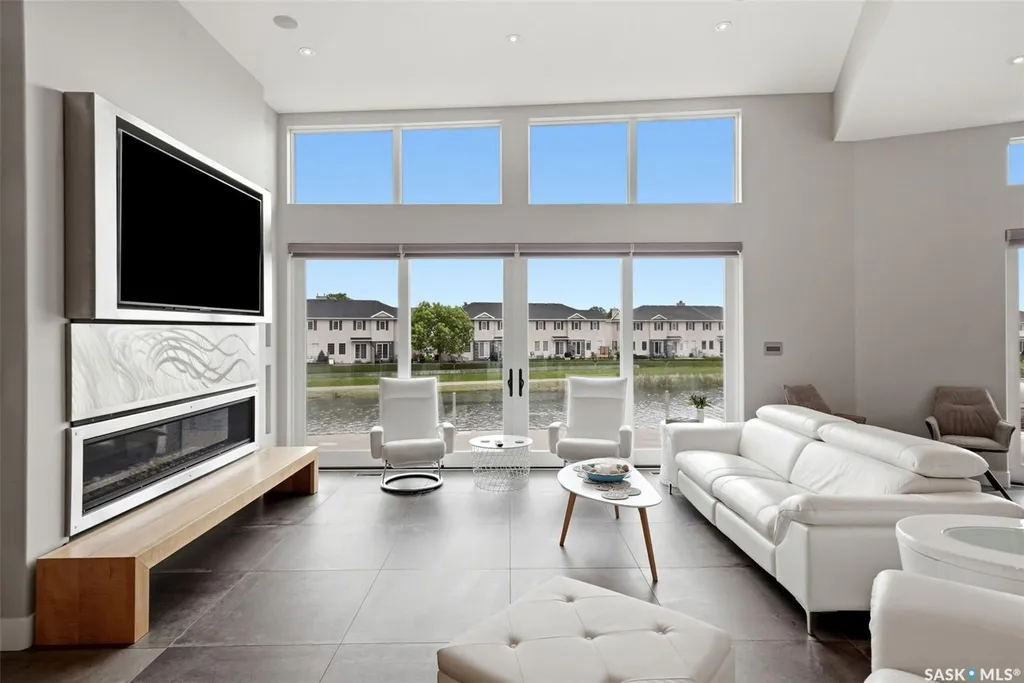 2168 Riverbend Cove Regina SK S4V 1R8