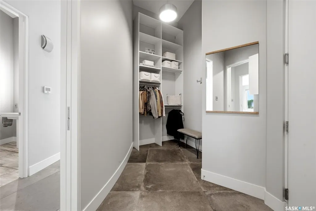 2168 Riverbend Cove Regina SK S4V 1R8