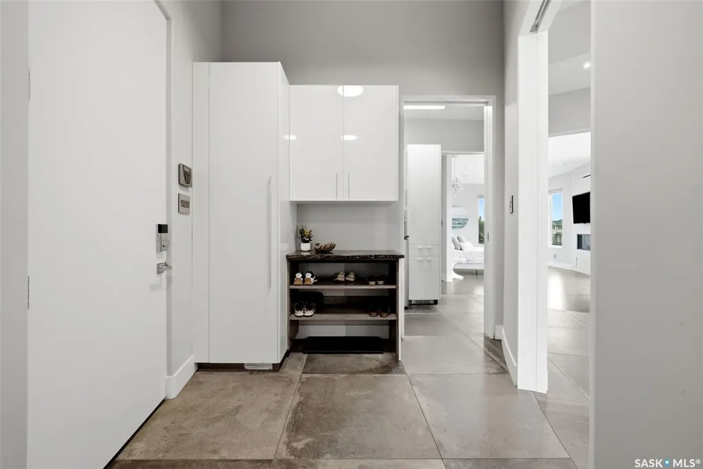 2168 Riverbend Cove Regina SK S4V 1R8