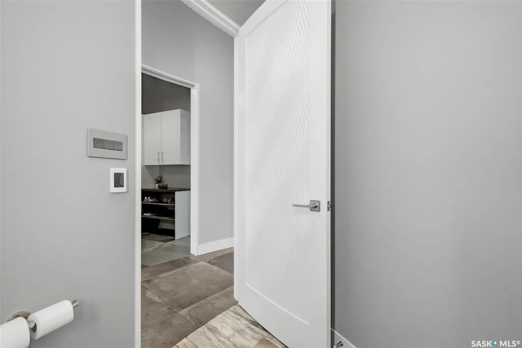 2168 Riverbend Cove Regina SK S4V 1R8
