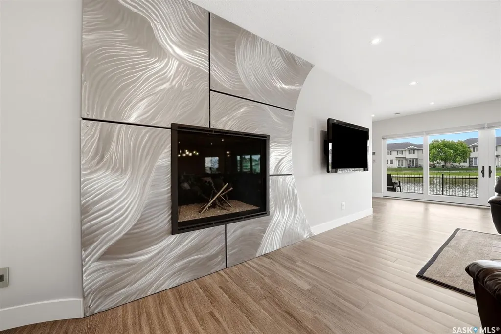2168 Riverbend Cove Regina SK S4V 1R8