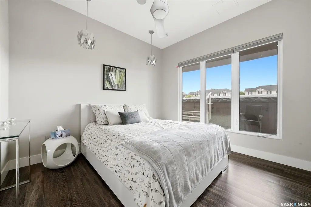 2168 Riverbend Cove Regina SK S4V 1R8