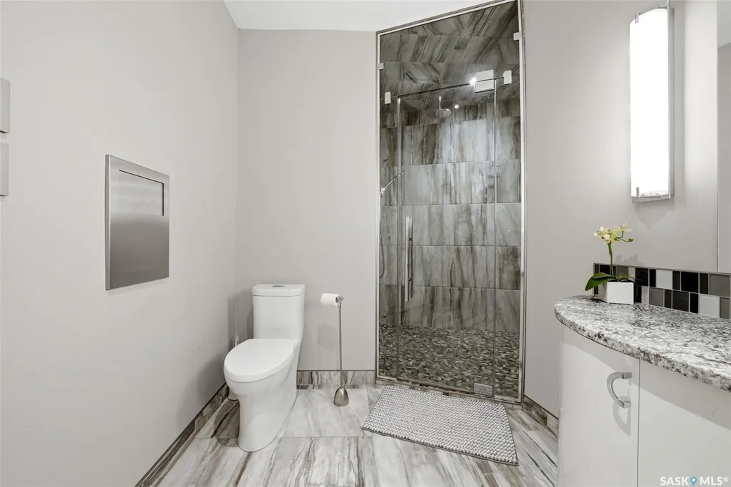 2168 Riverbend Cove Regina SK S4V 1R8