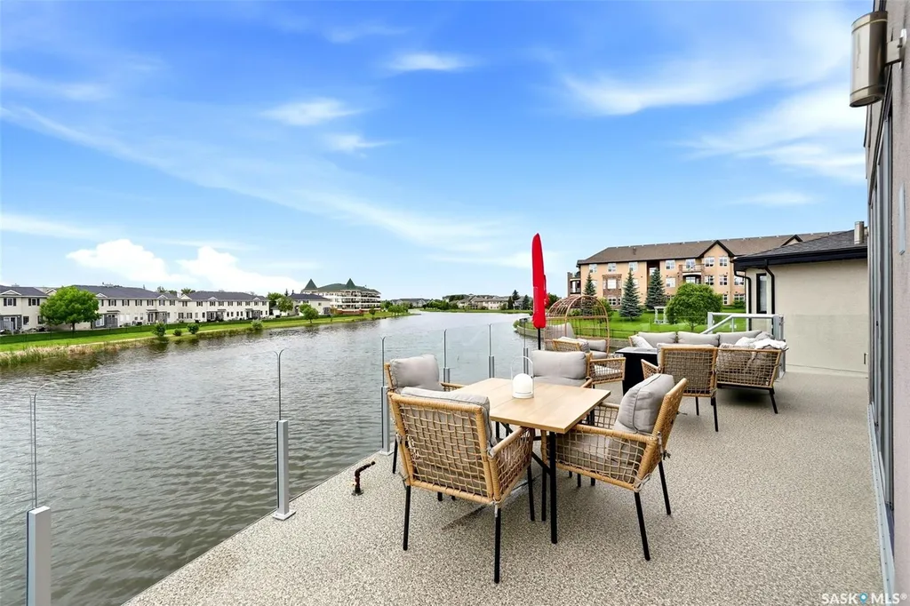 2168 Riverbend Cove Regina SK S4V 1R8