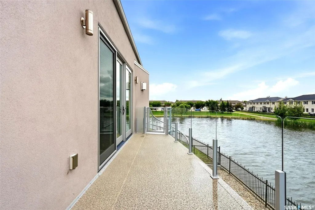 2168 Riverbend Cove Regina SK S4V 1R8