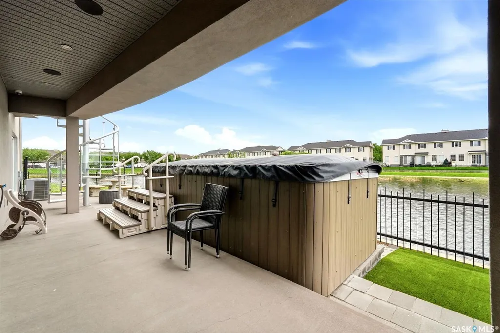 2168 Riverbend Cove Regina SK S4V 1R8