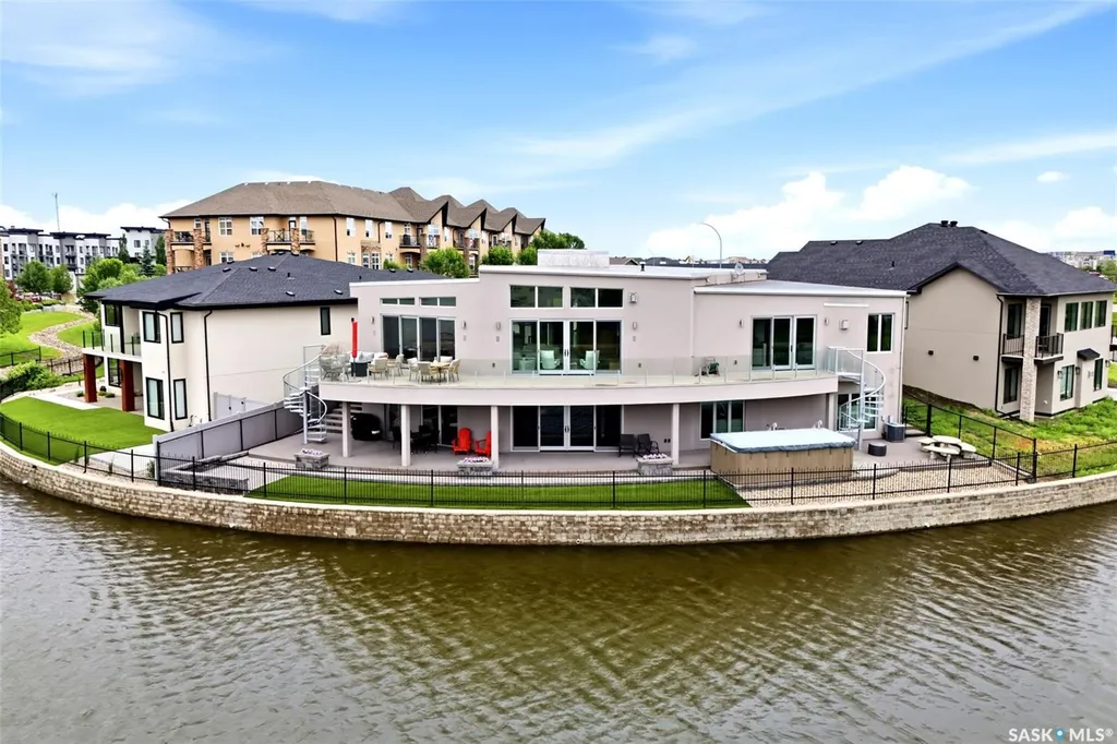 2168 Riverbend Cove Regina SK S4V 1R8