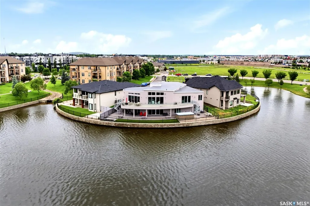 2168 Riverbend Cove Regina SK S4V 1R8