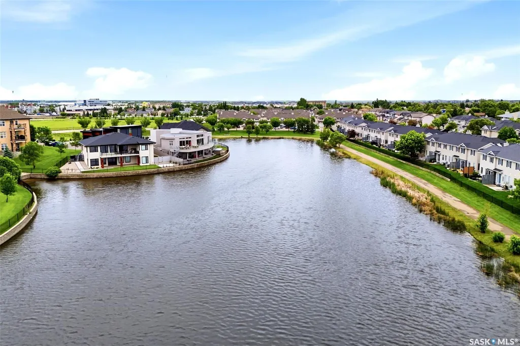 2168 Riverbend Cove Regina SK S4V 1R8