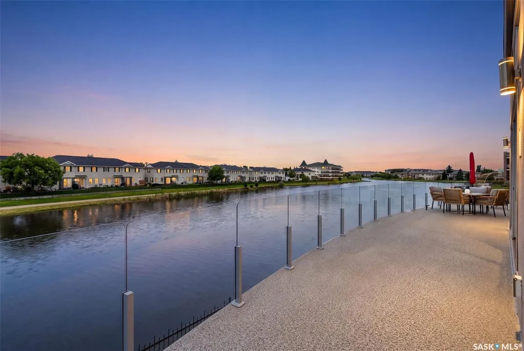 2168 Riverbend Cove Regina SK S4V 1R8