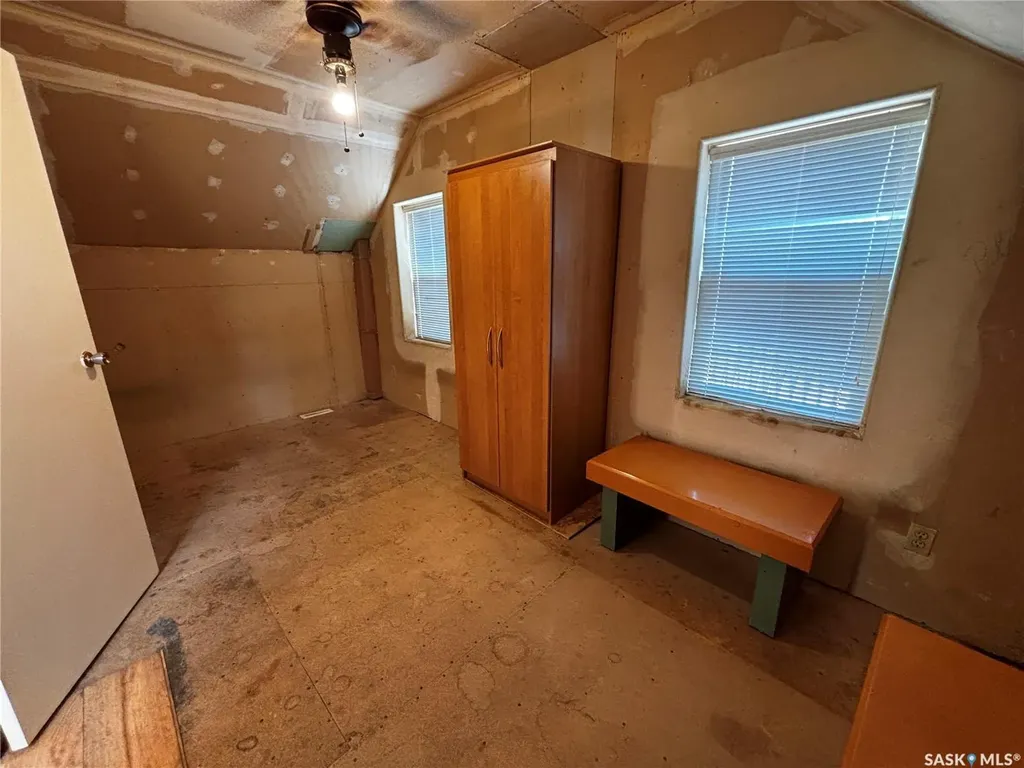 428 I Avenue S Saskatoon SK S7M 1Y4