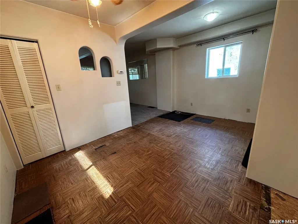 428 I Avenue S Saskatoon SK S7M 1Y4