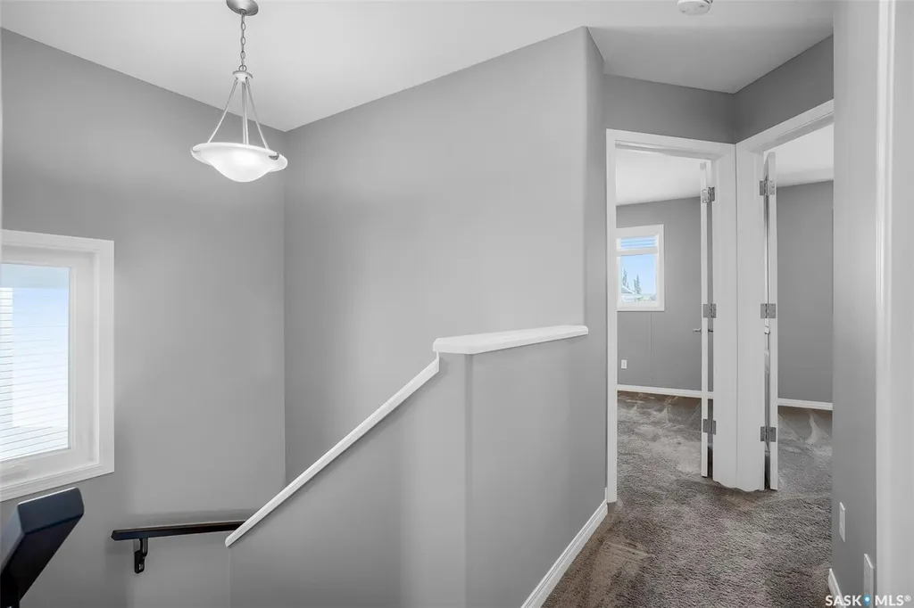 643 Hampton Circle Saskatoon SK S7R 0K1