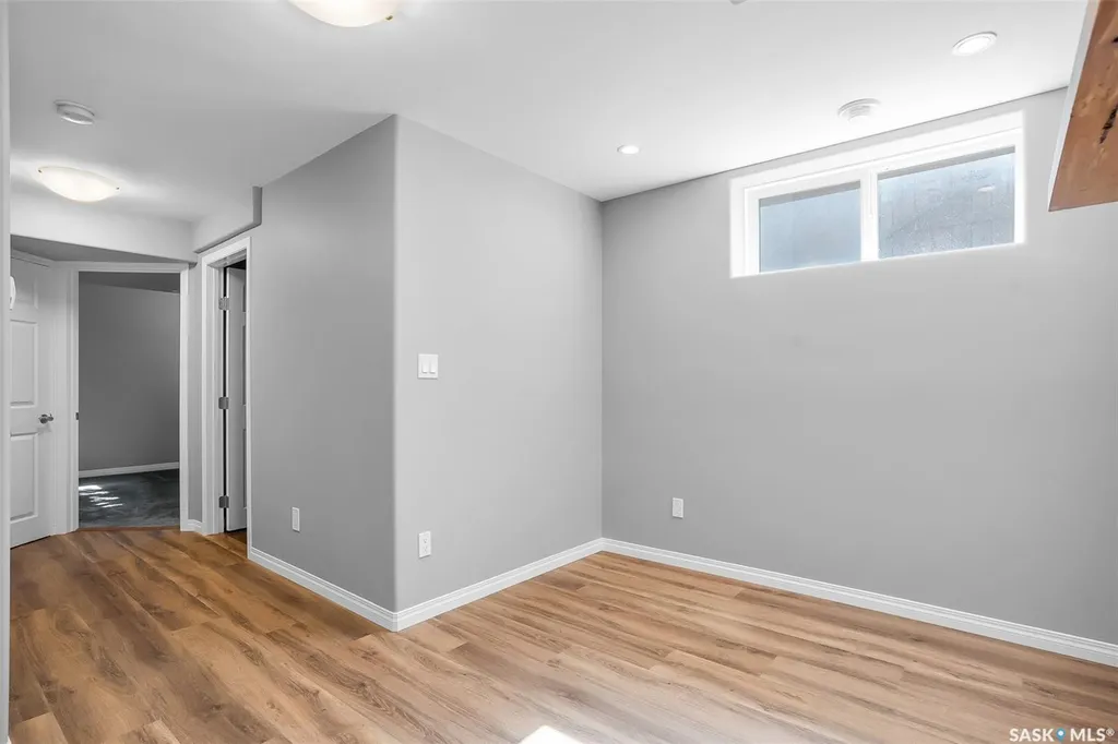 643 Hampton Circle Saskatoon SK S7R 0K1