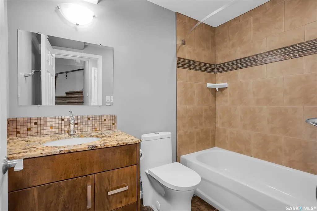 643 Hampton Circle Saskatoon SK S7R 0K1