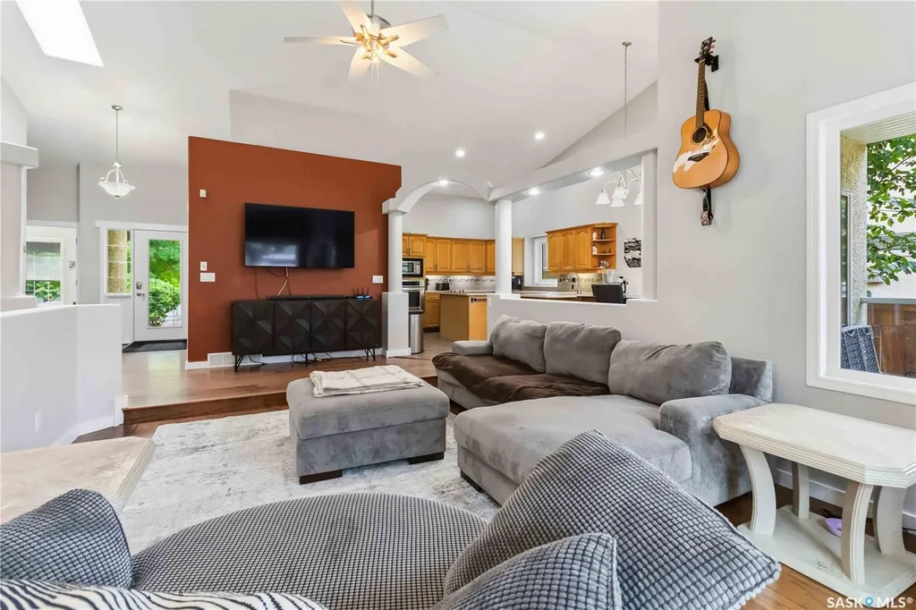 131 Mendel Crescent Saskatoon SK S7J 5J7
