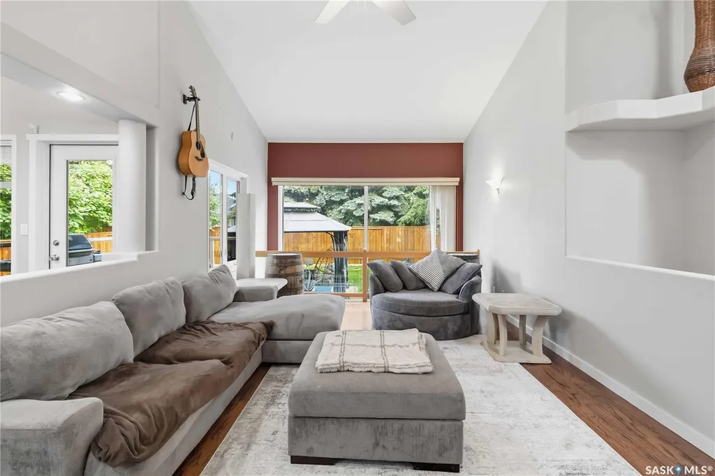 131 Mendel Crescent Saskatoon SK S7J 5J7