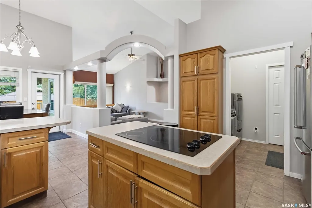 131 Mendel Crescent Saskatoon SK S7J 5J7