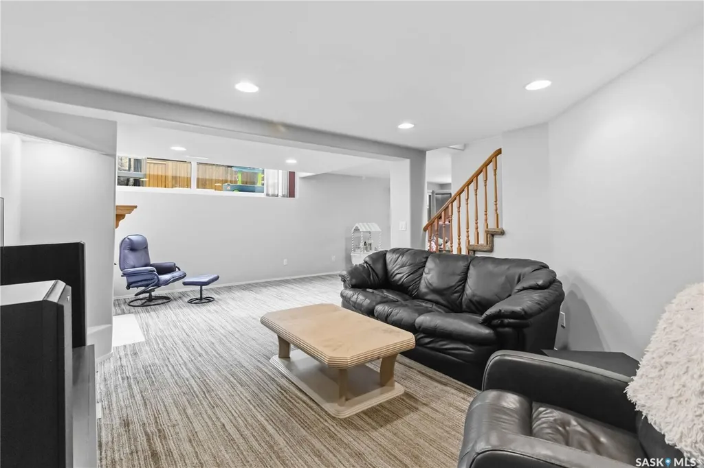 131 Mendel Crescent Saskatoon SK S7J 5J7