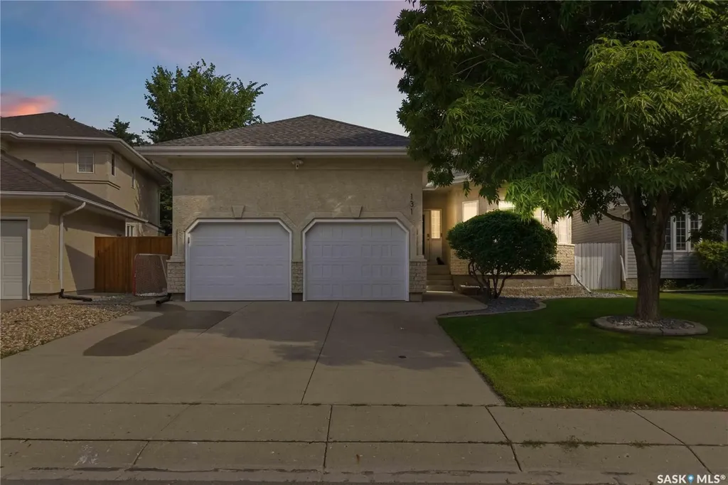 131 Mendel Crescent Saskatoon SK S7J 5J7