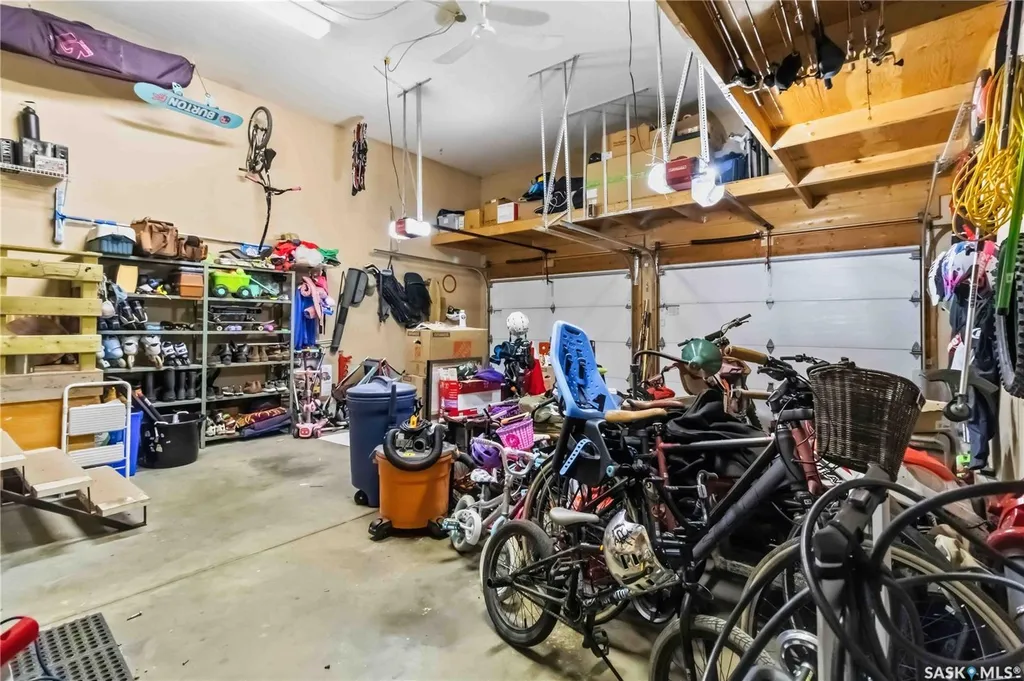 131 Mendel Crescent Saskatoon SK S7J 5J7