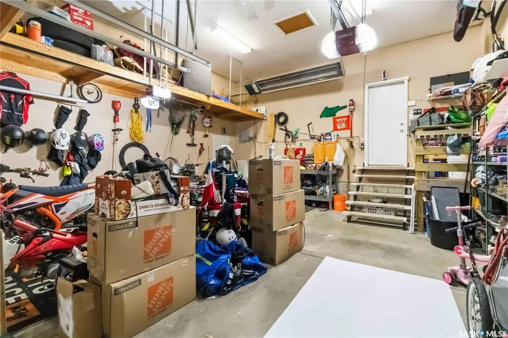 131 Mendel Crescent Saskatoon SK S7J 5J7