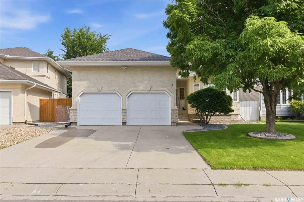 131 Mendel Crescent Saskatoon SK S7J 5J7