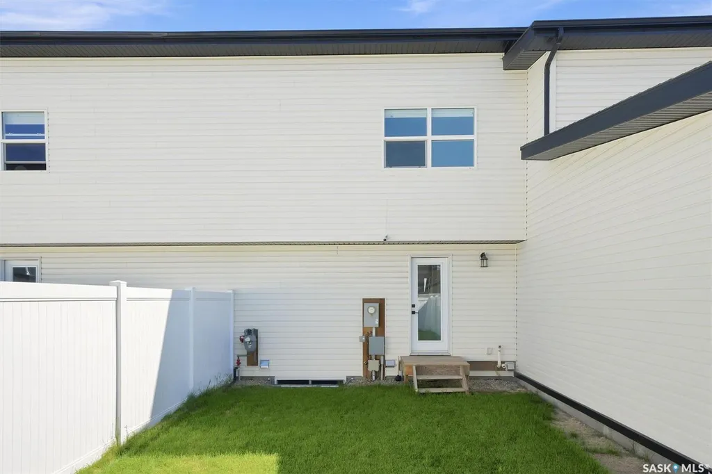 332 Mcfaull Crescent Saskatoon SK S7V 0S5