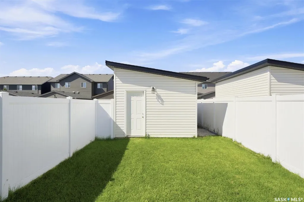 332 Mcfaull Crescent Saskatoon SK S7V 0S5
