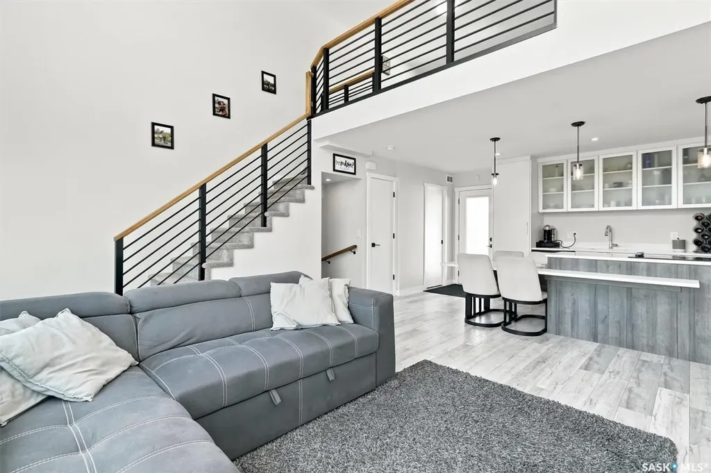 332 Mcfaull Crescent Saskatoon SK S7V 0S5