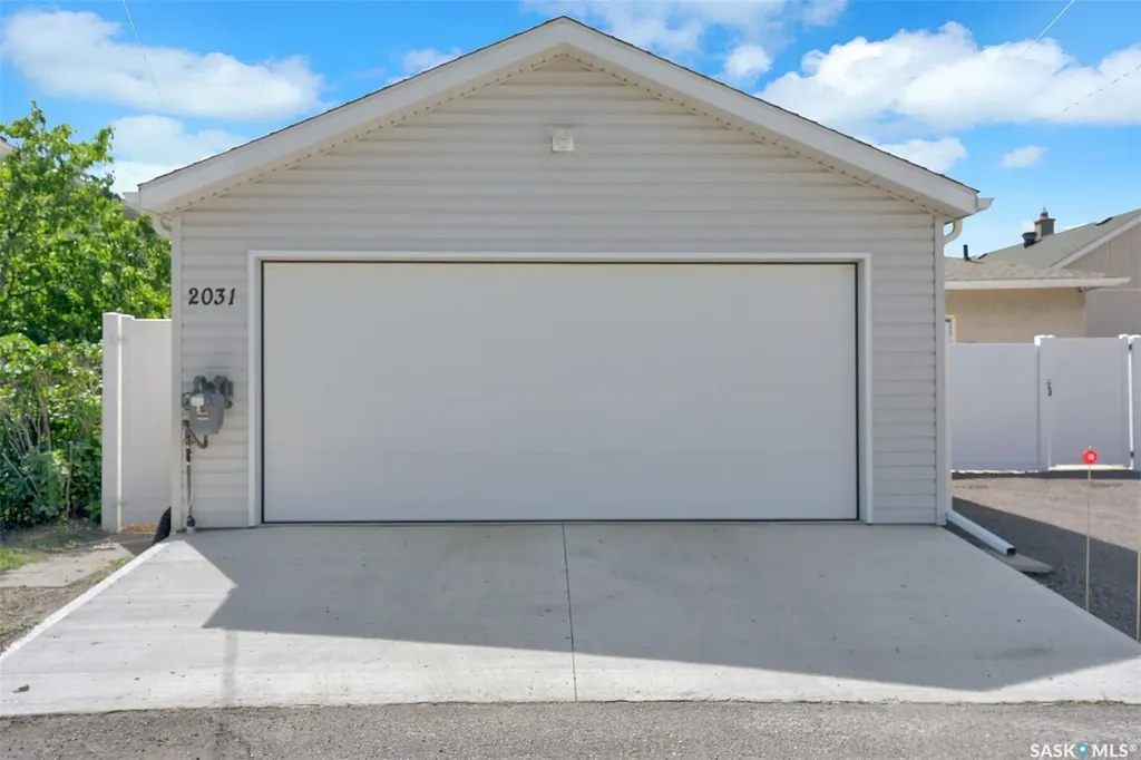2031 Francis Street Regina SK S4N 2P2