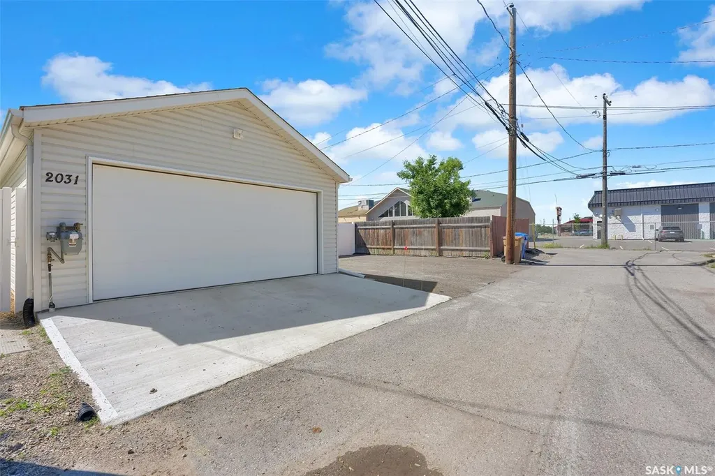 2031 Francis Street Regina SK S4N 2P2