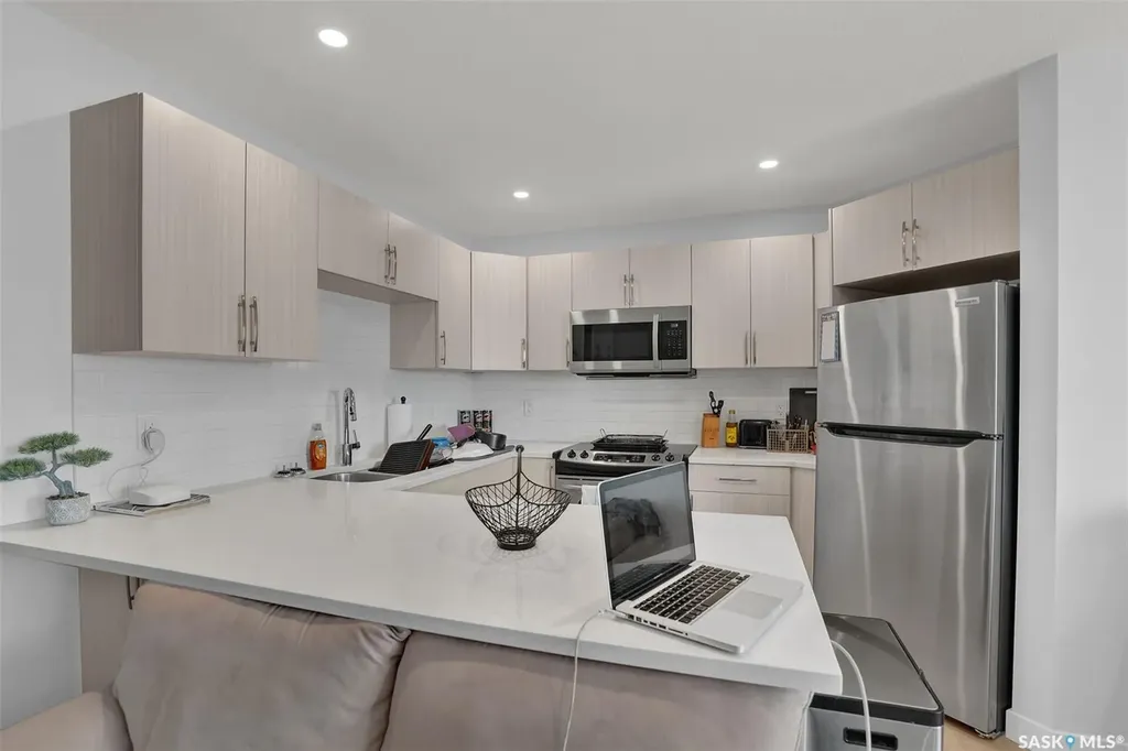 2031 Francis Street Regina SK S4N 2P2