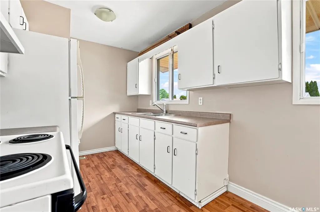 457 Meighen Crescent Saskatoon SK S7L 5H3