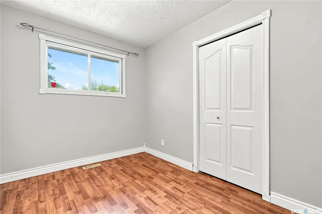 457 Meighen Crescent Saskatoon SK S7L 5H3