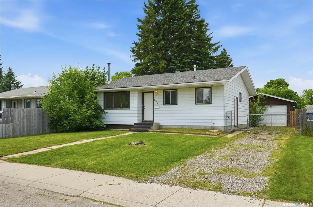 457 Meighen Crescent Saskatoon SK S7L 5H3
