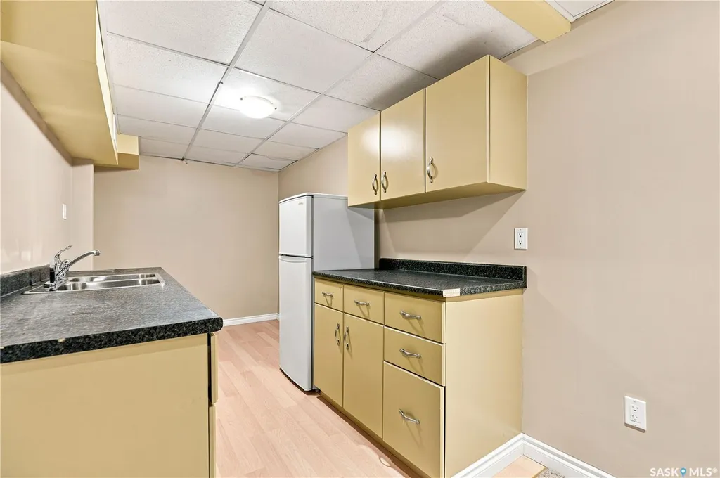 457 Meighen Crescent Saskatoon SK S7L 5H3