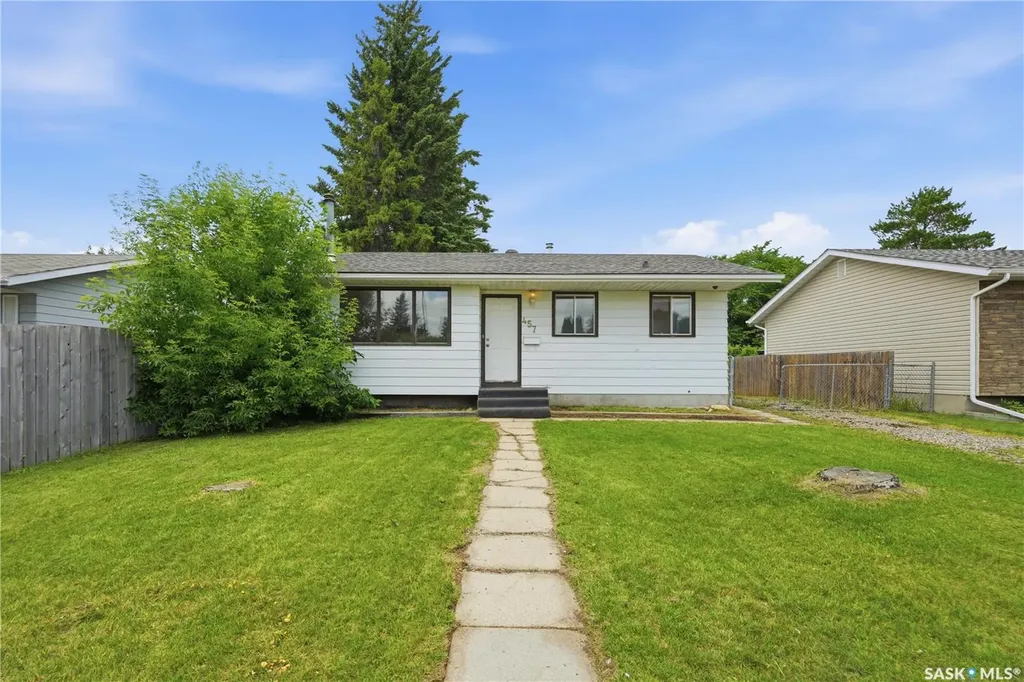 457 Meighen Crescent Saskatoon SK S7L 5H3