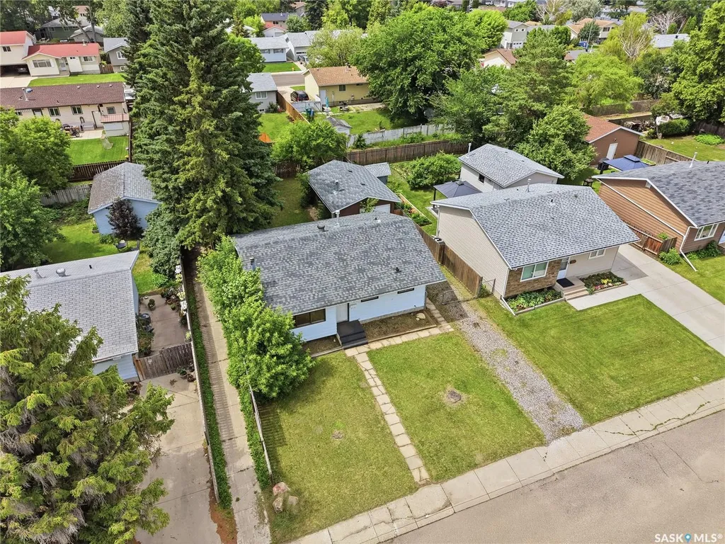 457 Meighen Crescent Saskatoon SK S7L 5H3