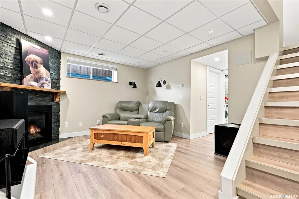 944 Glenview Cove Martensville SK S0K 0A2