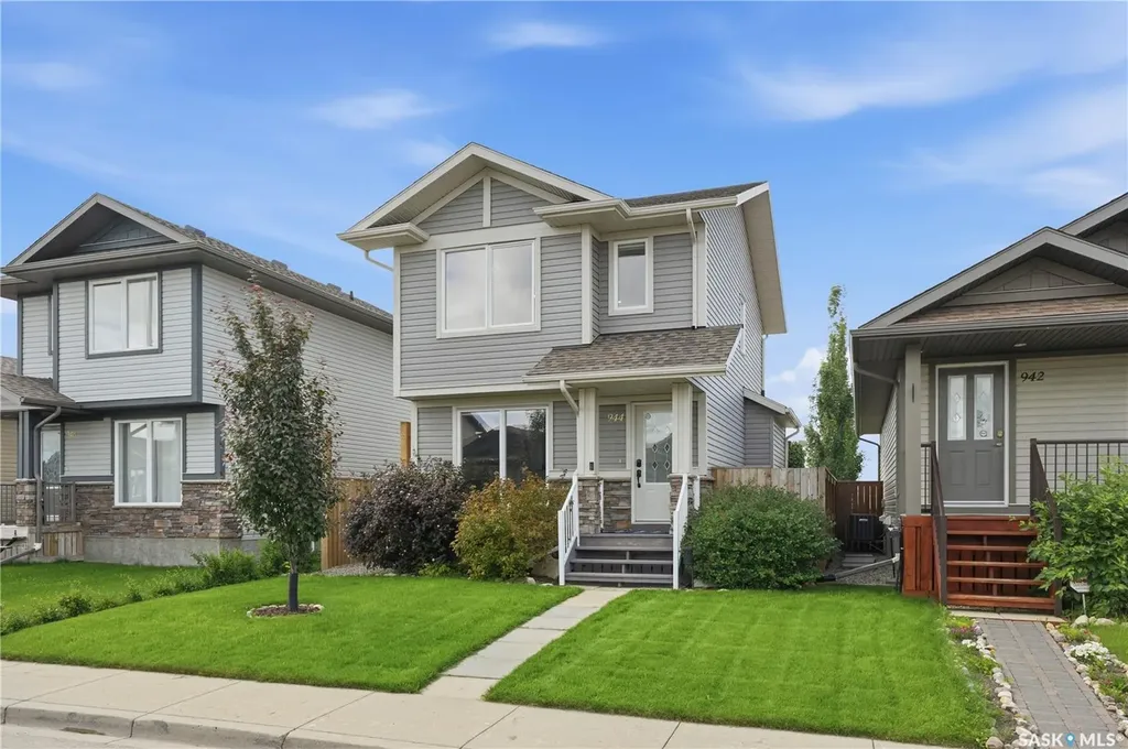944 Glenview Cove Martensville SK S0K 0A2
