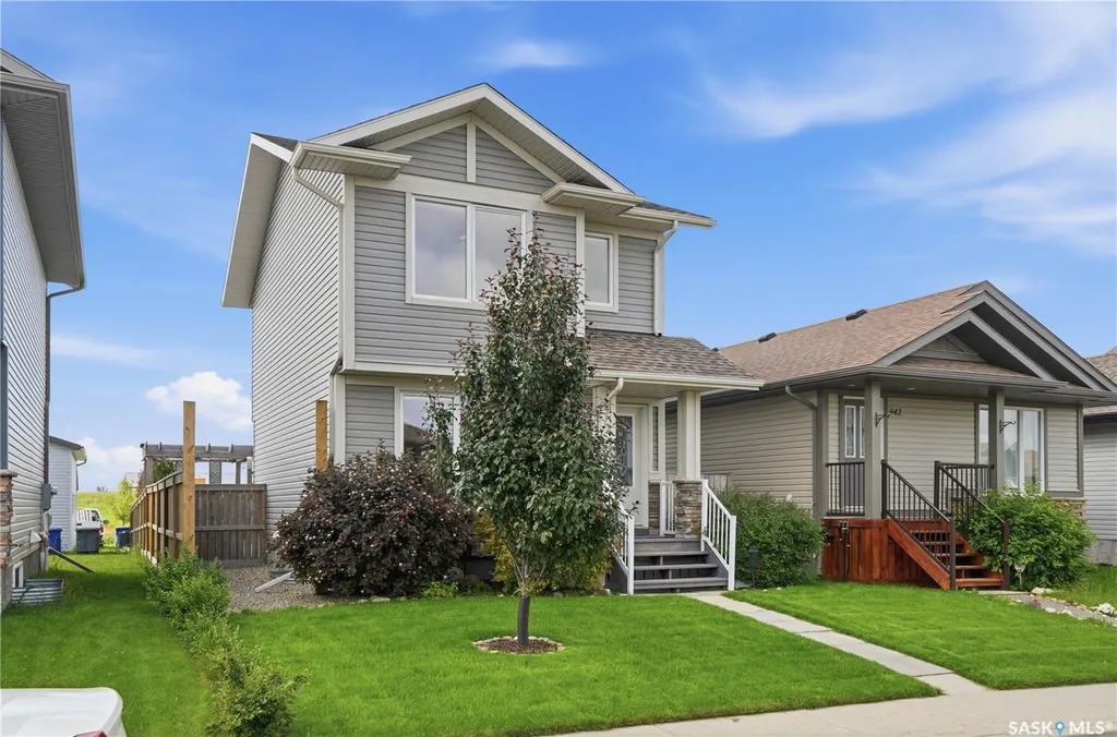 944 Glenview Cove Martensville SK S0K 0A2
