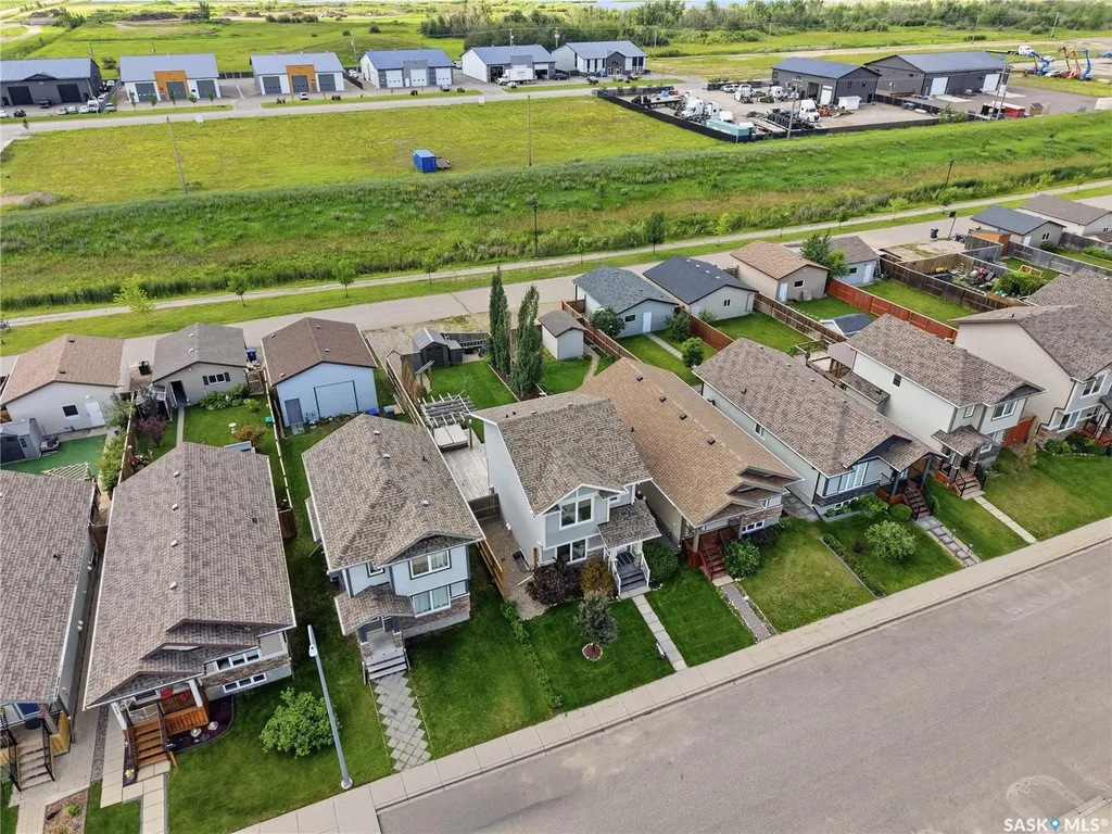 944 Glenview Cove Martensville SK S0K 0A2