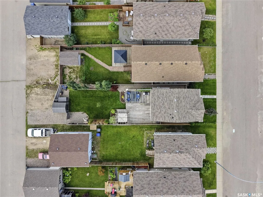 944 Glenview Cove Martensville SK S0K 0A2
