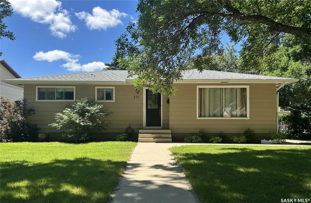 231 Duncan Road Estevan SK S4A 0A3