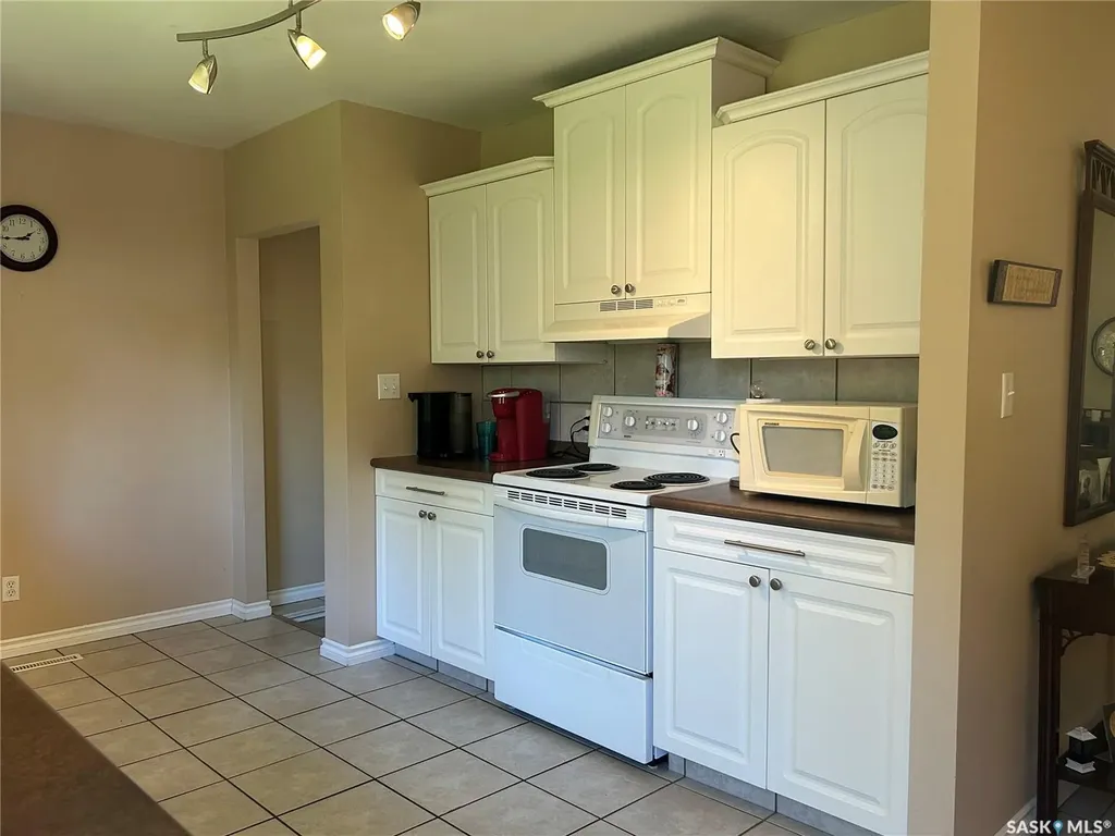 231 Duncan Road Estevan SK S4A 0A3
