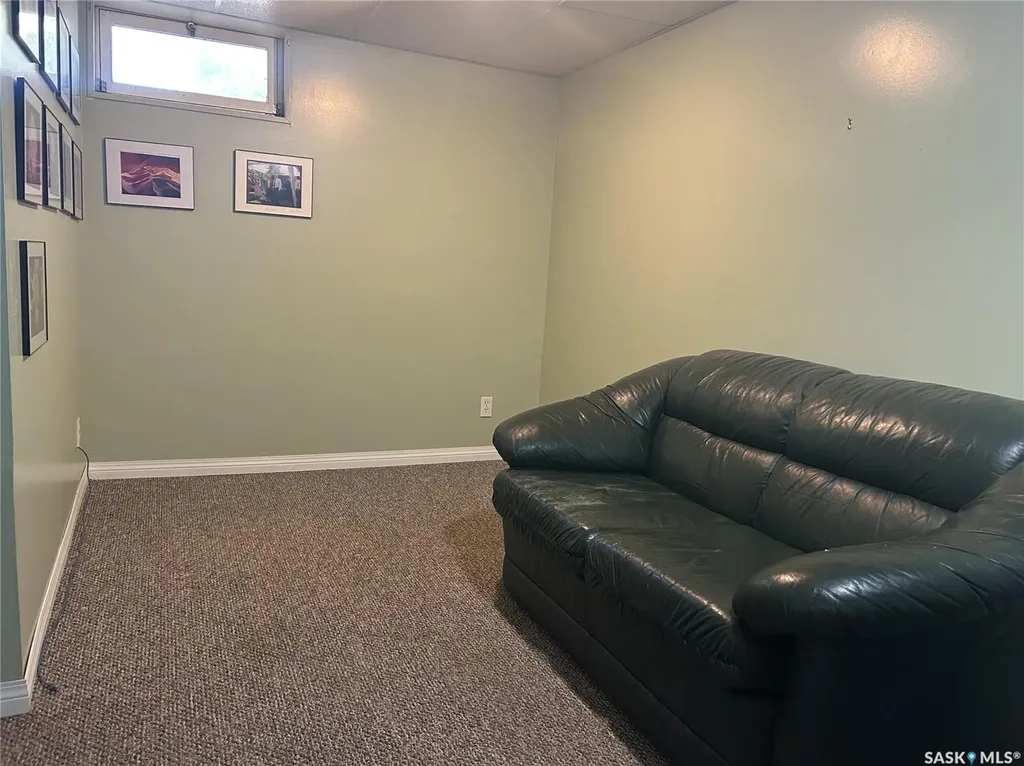 231 Duncan Road Estevan SK S4A 0A3