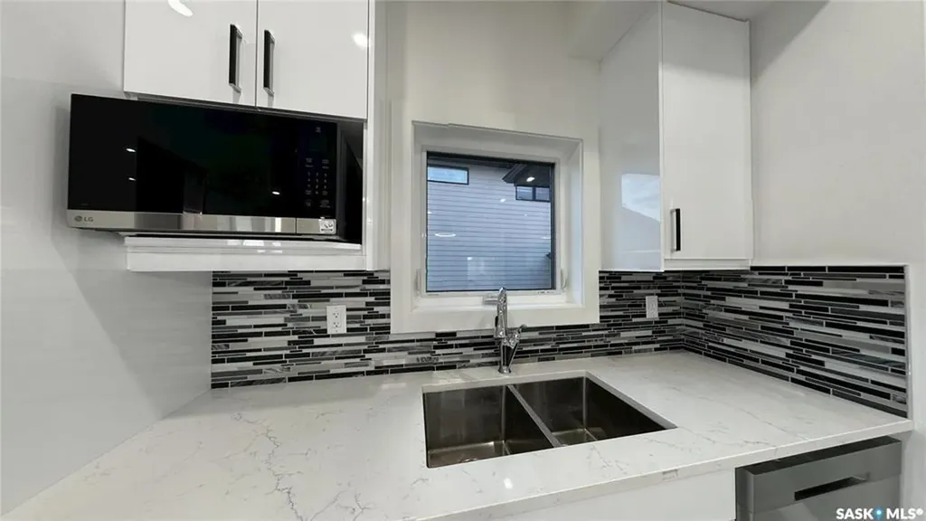 355 Nazarali Way Saskatoon SK S7V 1X9