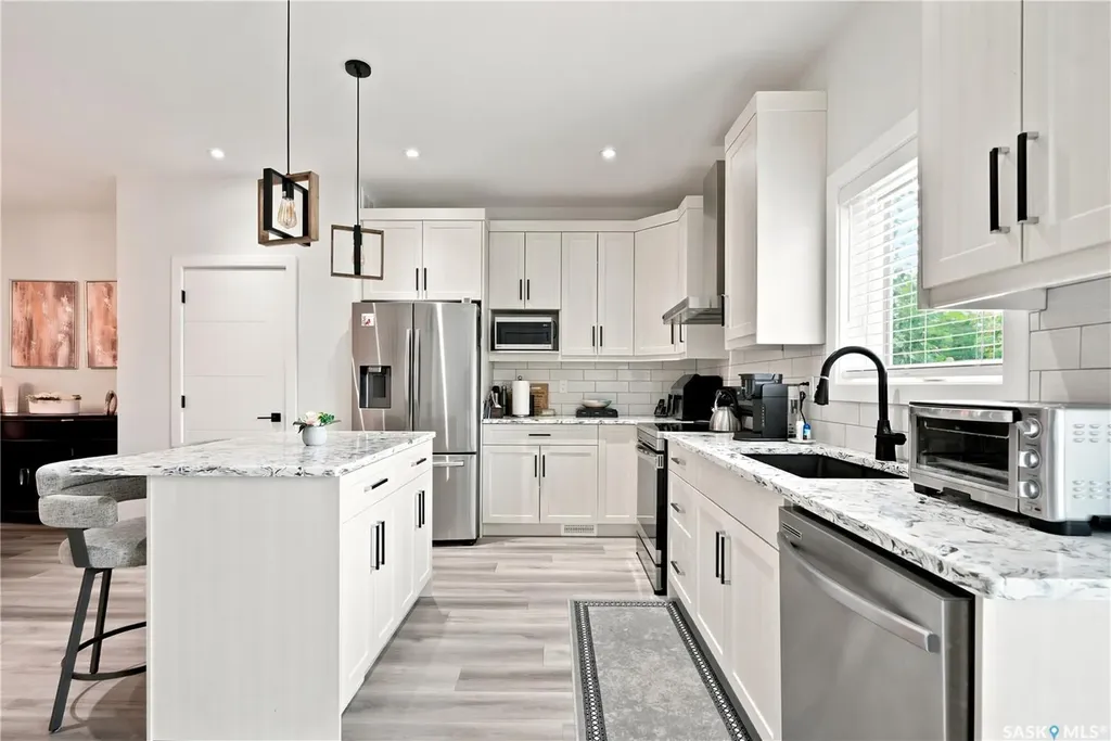 414A 109th Street W Saskatoon SK S7N 1R7