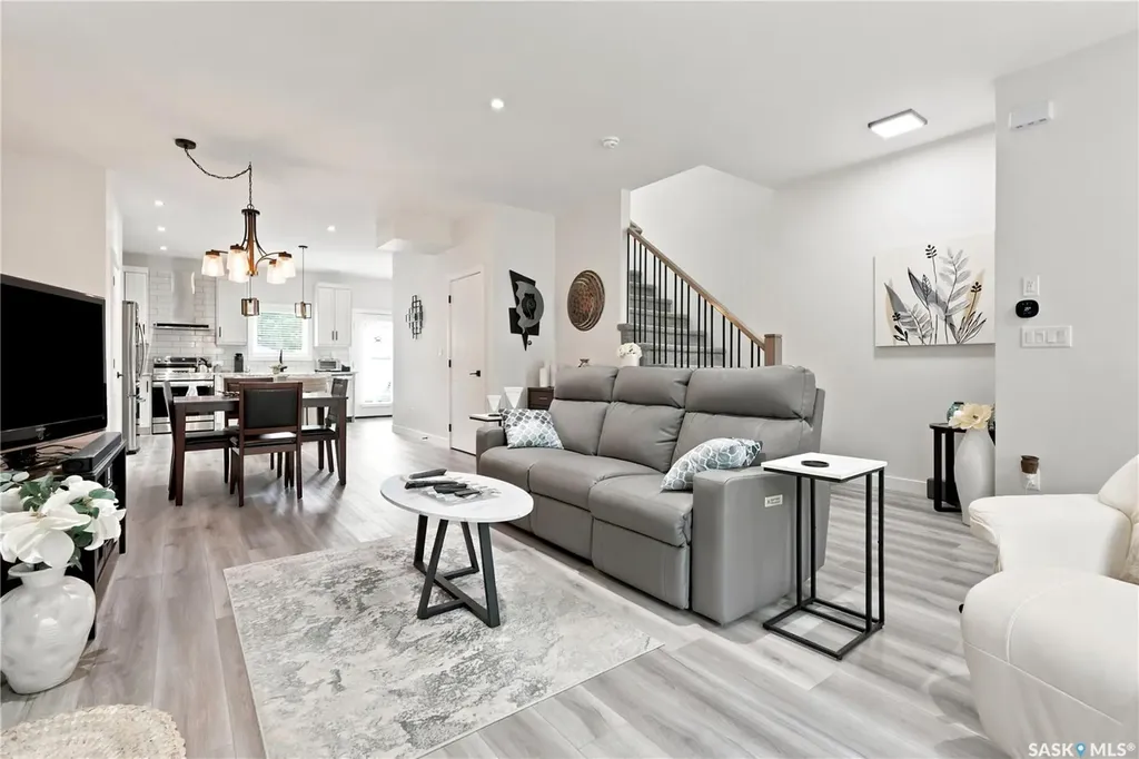 414A 109th Street W Saskatoon SK S7N 1R7